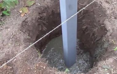 Бетонирование столбов для забора: все этапы от разметки до установки